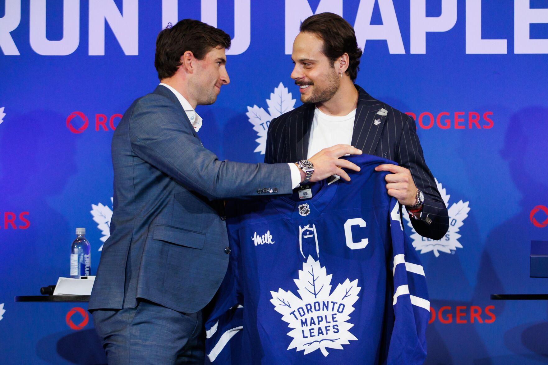 Changing letters distract Maple Leafs fans from some disturbing numbers